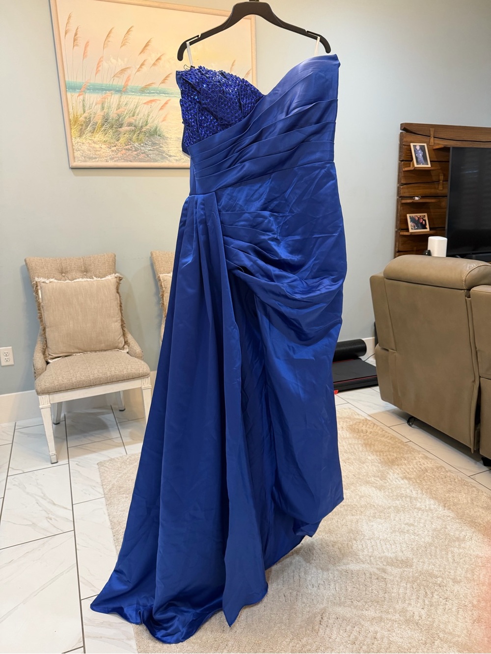 Elegant Strapless Evening Gown in Royal Blue